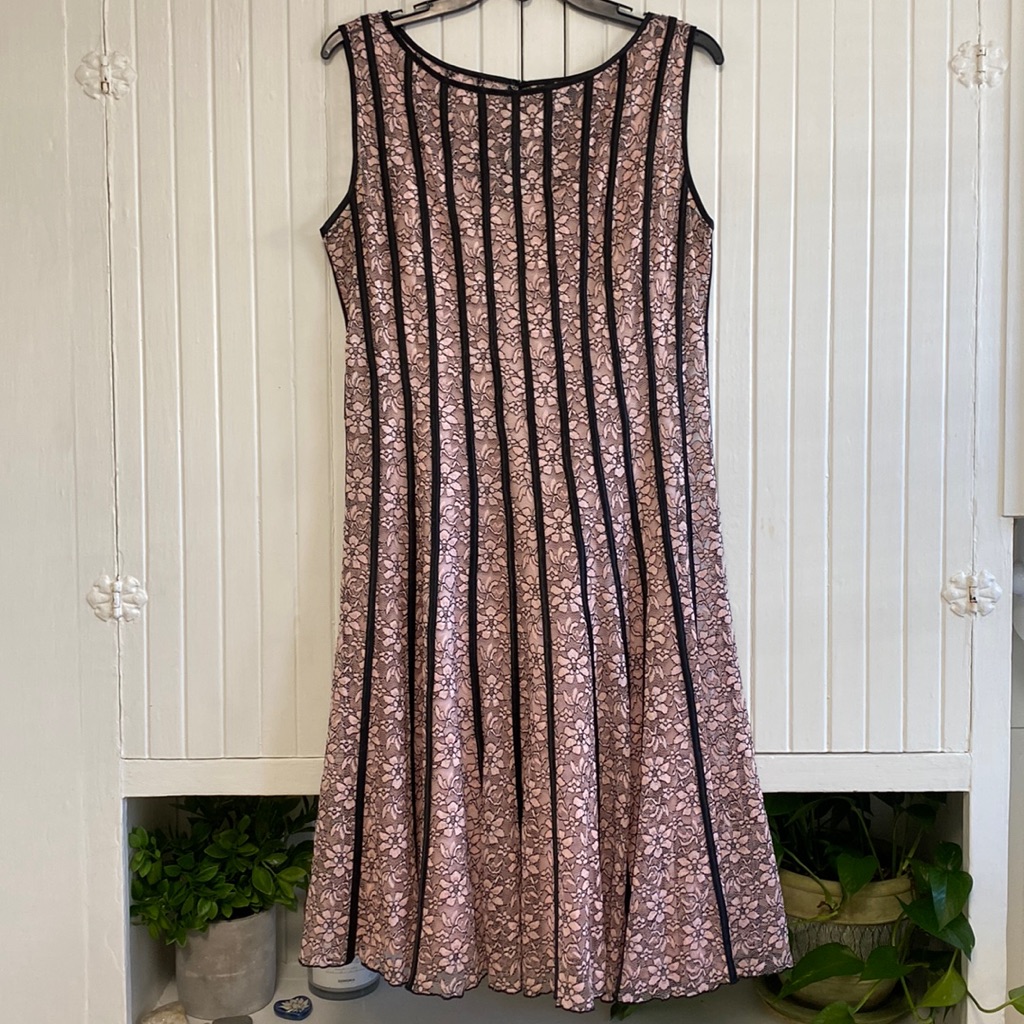 Pink And Black Lace A-Line Dress - 10